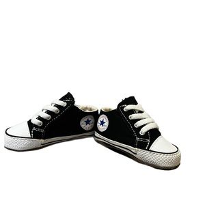 Converse Chuck Taylor All-Star Cribster size 2